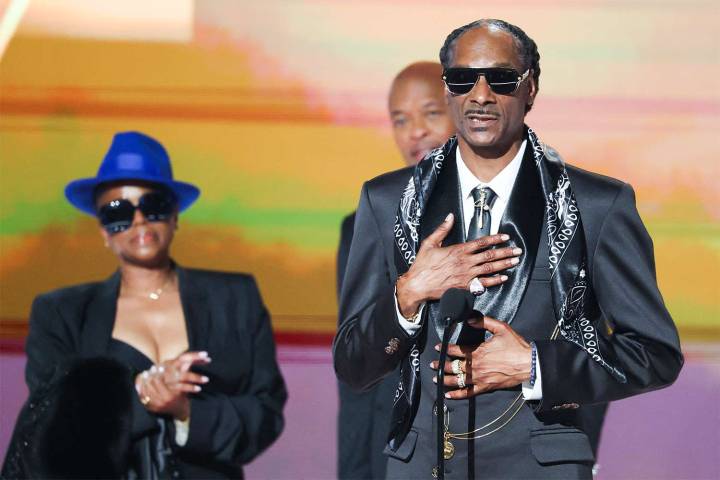 BET Awards 2025: Snoop Dogg Pays Tribute to Wife as He Accepts Ultimate Icon Honor