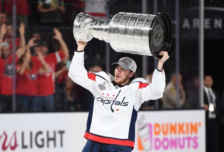 Former UND and Warroad standout T.J. Oshie retires from NHL after 17 seasons