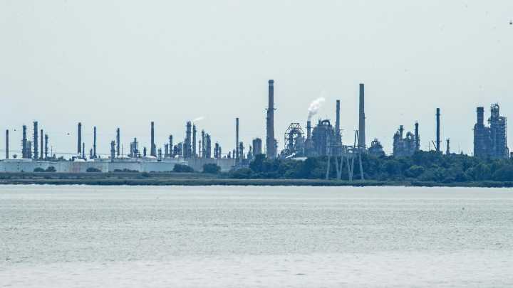Delaware refinery, state pledge better communication about chemicals