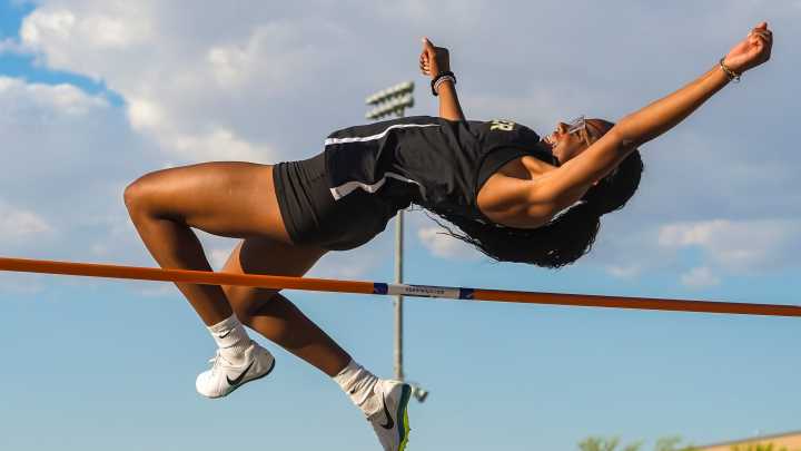 Xavier Prep's Malia Strange finishes fifth in California in triple jump