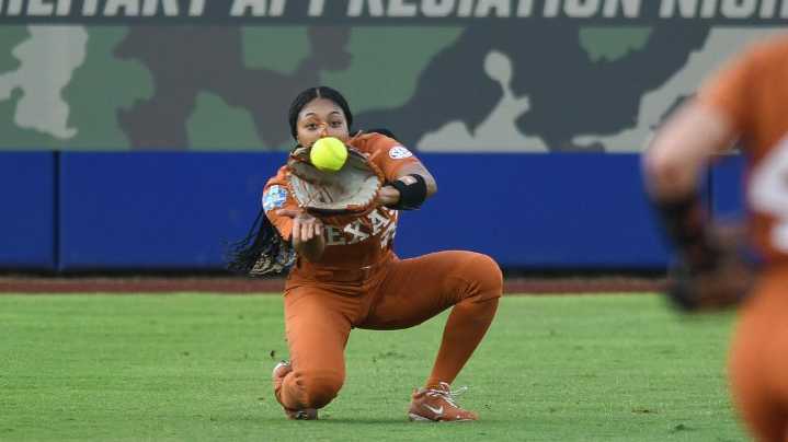 Texas Tech beats Texas in Game 2 of WCWS; national championship to be decided in Game 3