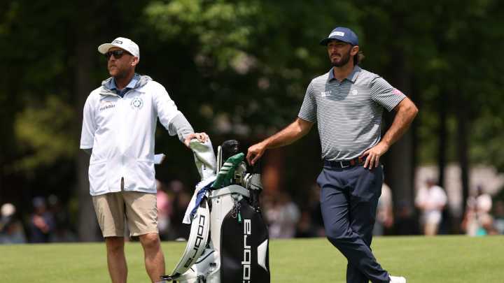 Max Homa carries his own bag at U.S. Open qualifier after splitting with caddie