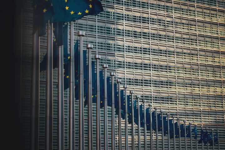 La Unión Europea explora reducción de aranceles a fertilizantes de EE.UU.