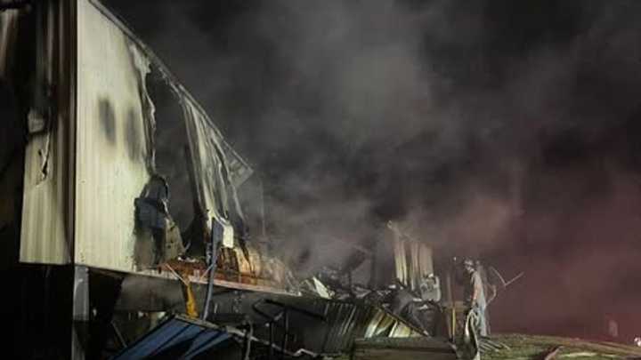 Floyd County fire crews battled residential structure fire