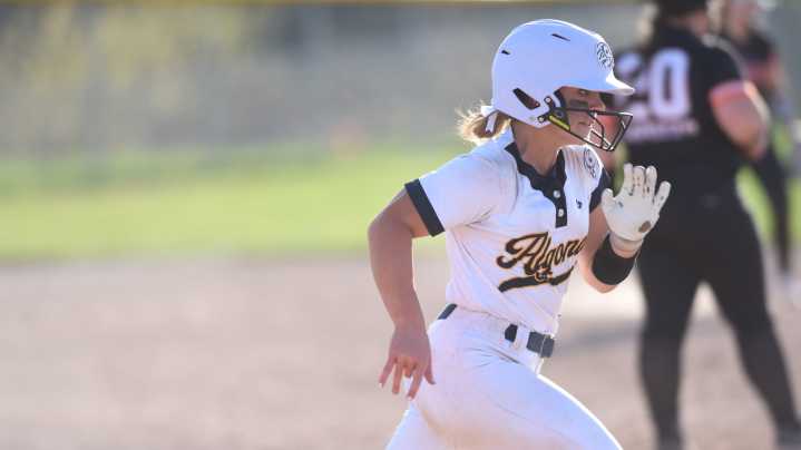 Softball roundup: Algonac captures Division 3 regional championship