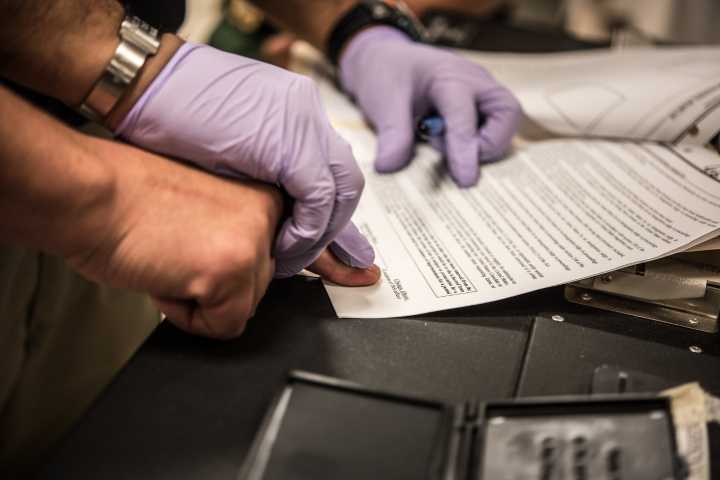 Tres cárceles más de NC colaboran con ICE bajo el 287(g)
