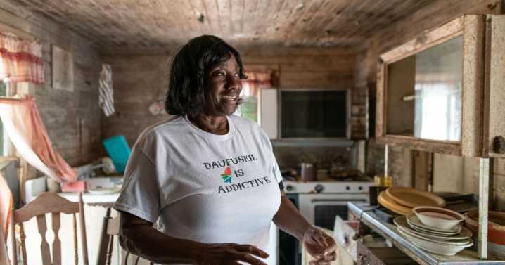 Daufuskie Islander works to repair a home, protect a legacy