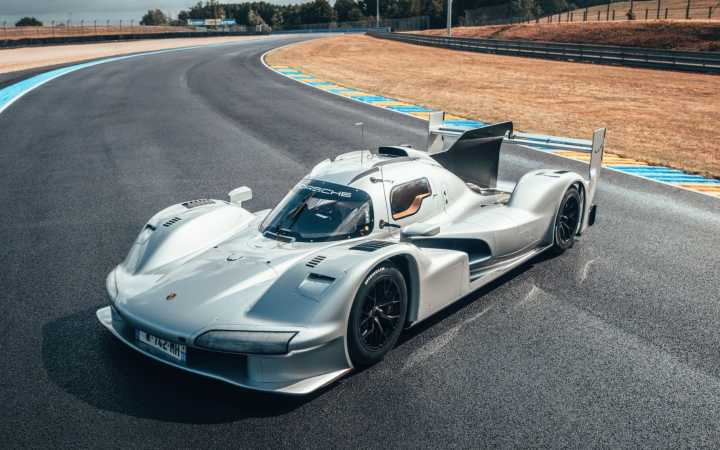 Porsche reveals road