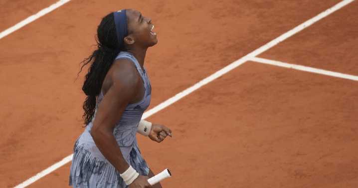 Coco Gauff defeats top-ranked Aryna Sabalenka in 3 sets to win her first French Open title
