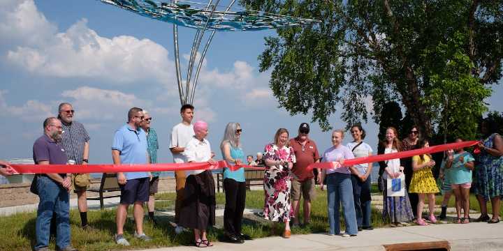 City of Middleton opens new lakefront park