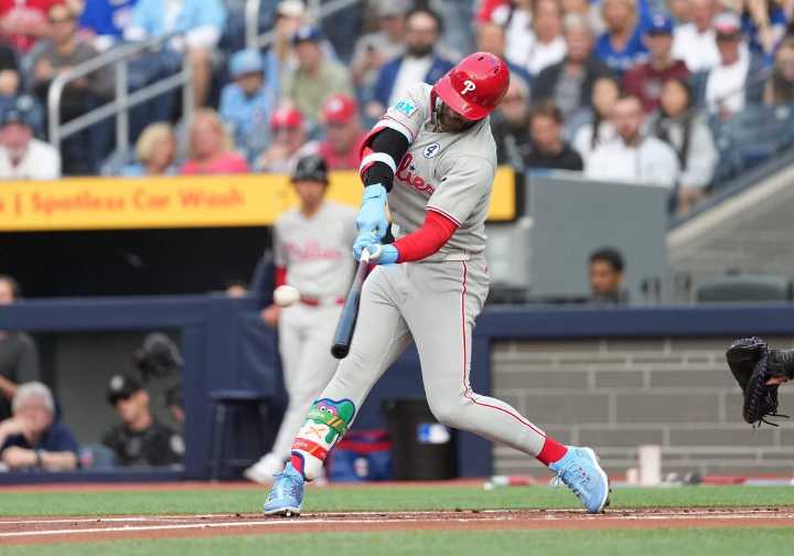 Phillies’ Bryce Harper homers in first at
