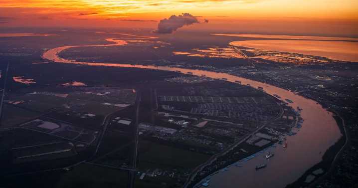 See Southeast Louisiana From Above: Industry and Life Along the Mississippi River and New Orleans