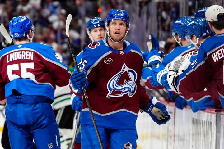 Avalanche’s Logan O’Connor Out 5-6 Months Following Hip Surgery