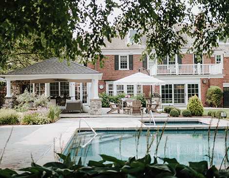 This Shaker Heights Backyard Is the Only Summer Getaway You’ll Ever Need