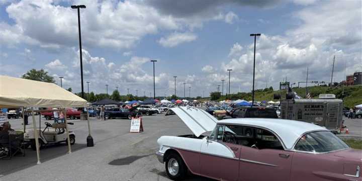 Pontiacs are in Pigeon Forge for a car show weekend