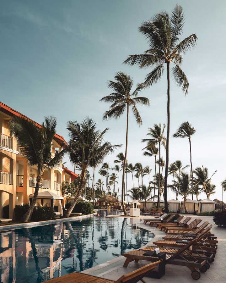 West Coast Hotel Market Shows Resilience Despite Economic Headwinds