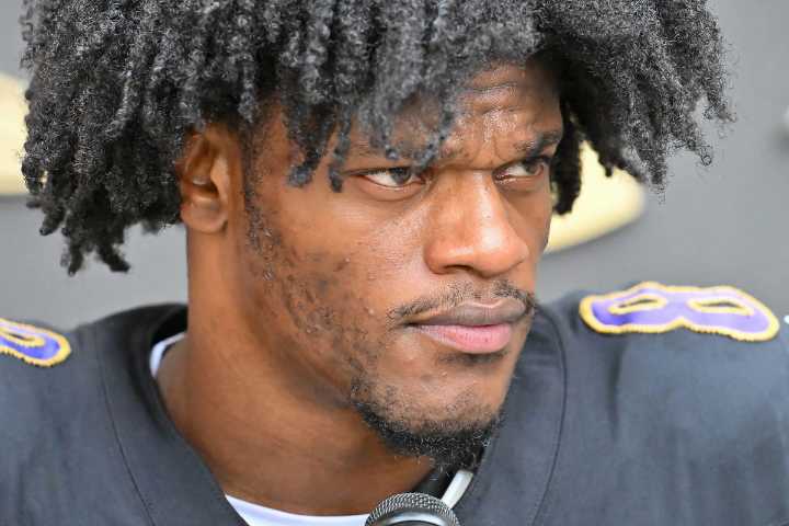 Awaiting Contract, Lamar Jackson Sent Strong Message by John Harbaugh for Missing Ravens OTAs With Lamar Jackson enjoying downtime, John Harbaugh addresses questions about his absence while an extensi