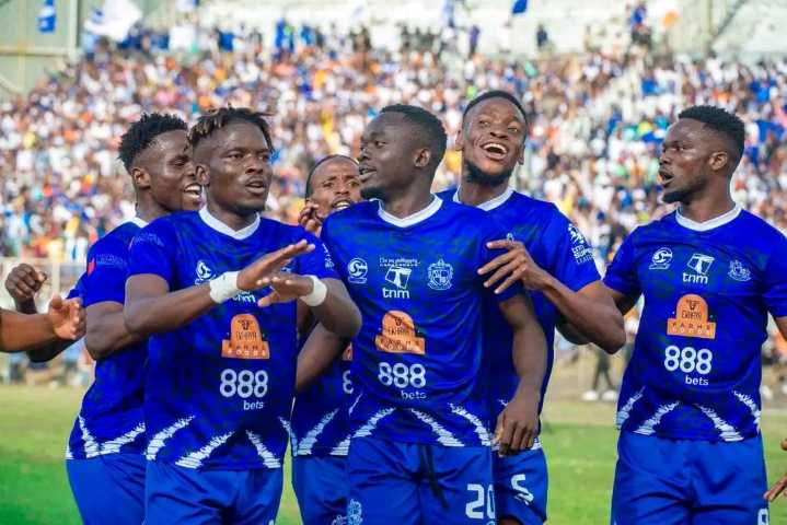 Wanderers Boss ‘Thom Mpinganjira’ Rewards K500,000 Per Player For Beating Bullets