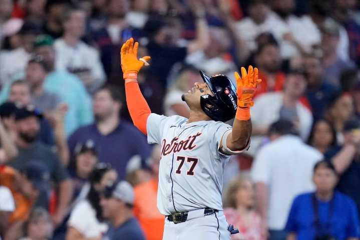 Tigers option veteran utility infielder to Toledo amid prolonged slump