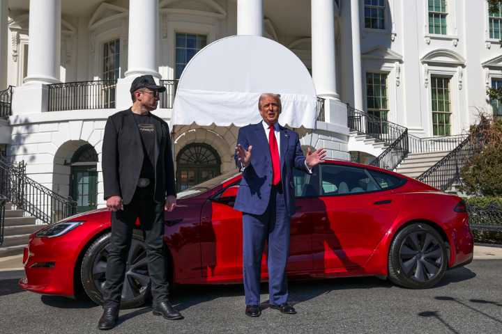 Tesla Trump Bought During WH Event to Be ‘Sold or Given Away’: Peter Doocy