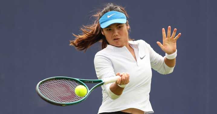 Emma Raducanu suffers injury scare before Wimbledon as Queen's prep takes hit 