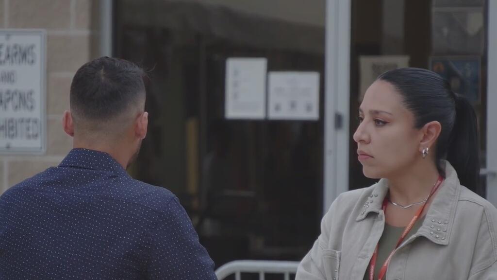 Hispano abandona su cita migratoria tras ver detenciones de ICE en San Antonio: “Sé que fue un error”