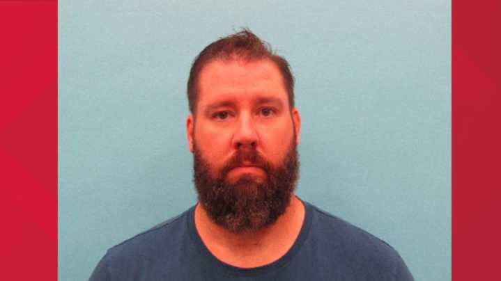 Former Comfort teacher faces prison for improper relationships