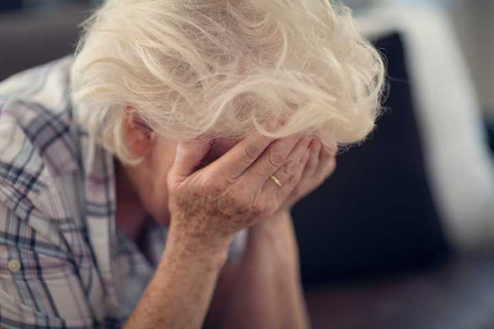 Dear Abby: I blew up at granddaughter who always says ‘let me talk’