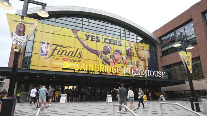 Downtown businesses continue to ride economic wave from Pacers playoff success
