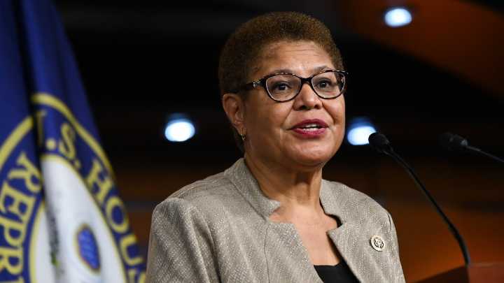 LA Mayor Karen Bass signs budget, reaches LAPD hiring deal