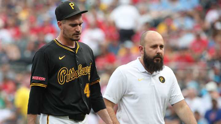Pirates’ Andrew Heaney exits vs. Phillies after injury scare