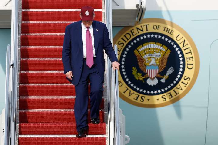 Trump administration can keep collecting tariffs during legal fight, court says