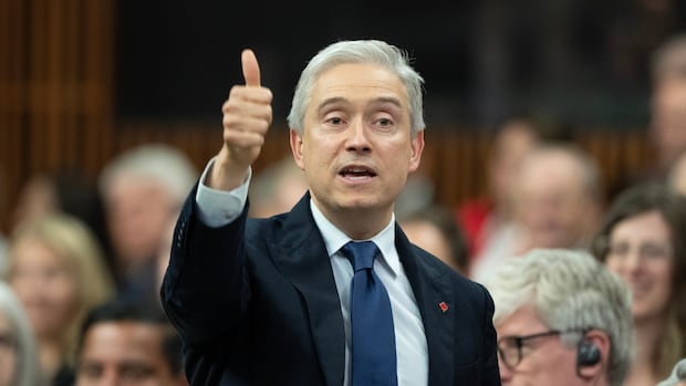 House unanimously adopts Liberals' promised income tax cut