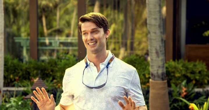 'White Lotus': "A Lot" Of Fans Sent Patrick Schwarzenegger Money