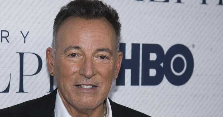 Bruce Springsteen’s European tour comes with a warning about the battle for America’s soul