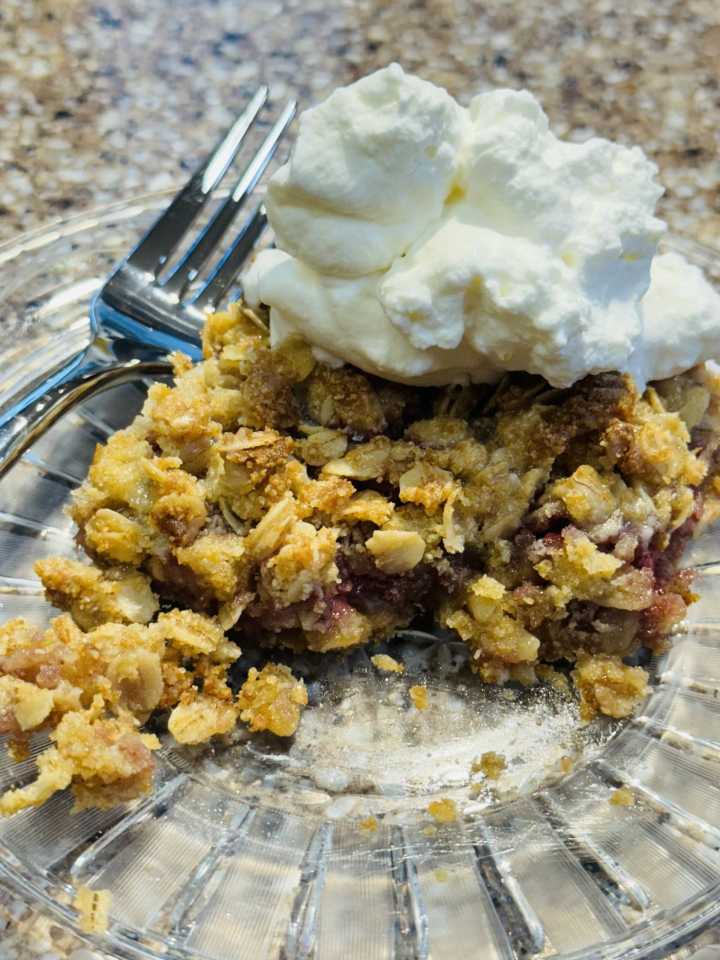 Strawberry rhubarb bars (gluten free)