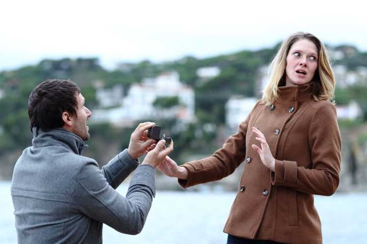 Woman Realizes Her Boyfriend Has Betrayed Her the Moment He Proposes to Her