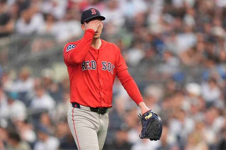 Walker Buehler se castiga y siente vergüenza de no estar a la altura de lo que Red Sox esperan de él