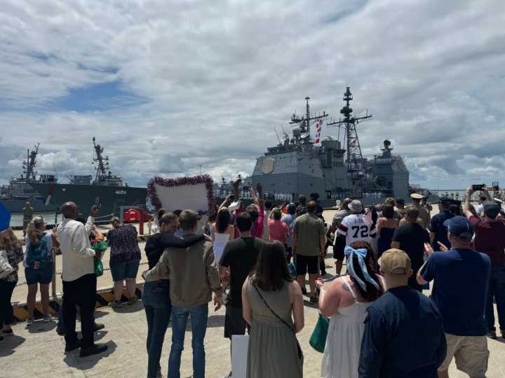 USS Gettysburg returns to Naval Station Norfolk after 8