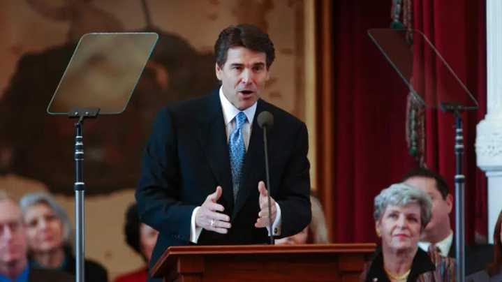 Texas GOP, who pioneered in-state tuition for undocumented students, end it