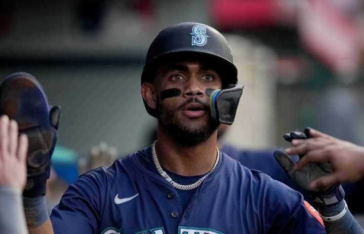 Mariners’ Julio Rodriguez opens up about home invasion