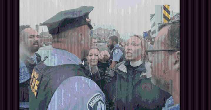 'You Promised': Pastor Confronts Minneapolis Police Chief For Working With ICE During Raid
