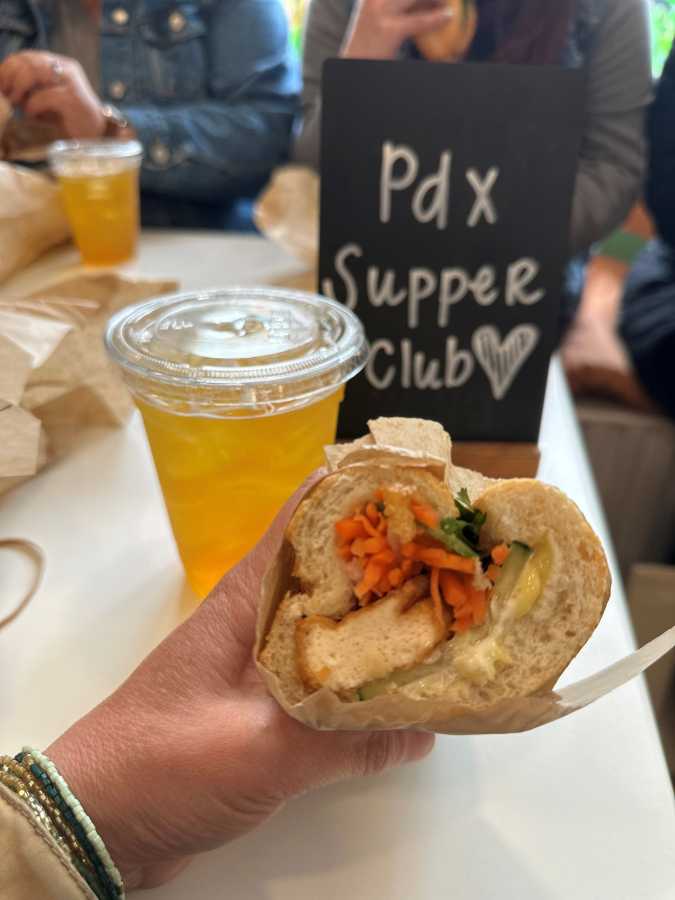 Foodies discover good eats, friends on Portland Supperclub founder’s Vancouver Food Tour