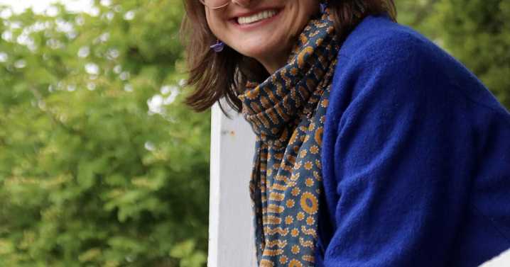 Hampton teacher, organizer enters Democratic Congressional primary