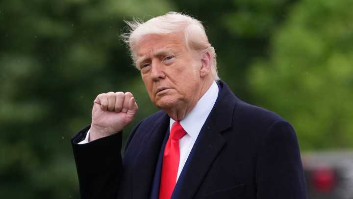 What did Trump discuss with SEC commissioner, Notre Dame AD during golf round?