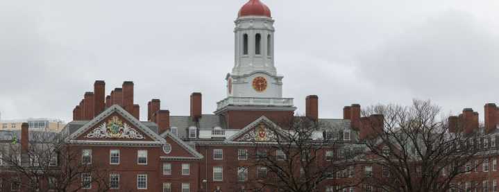 Harvard Sues Over Trump Barring Its Foreign Students’ US Entry