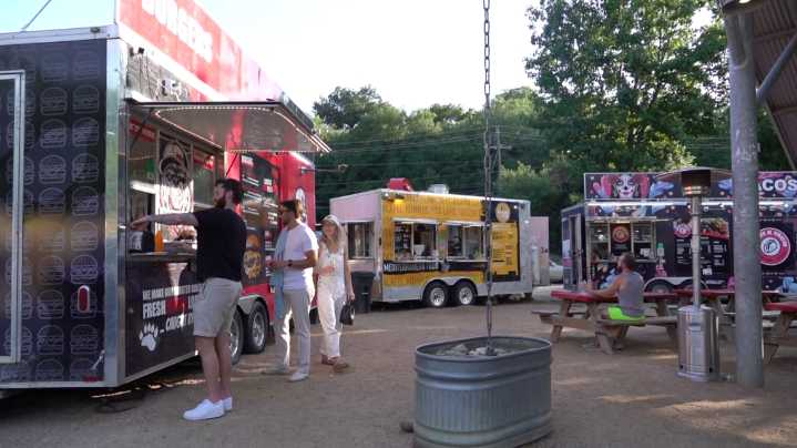 Austin food trucks no longer have to shut down for health and safety inspections