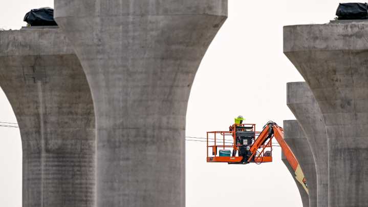 Feds threaten to pull back $4 billion for California…
