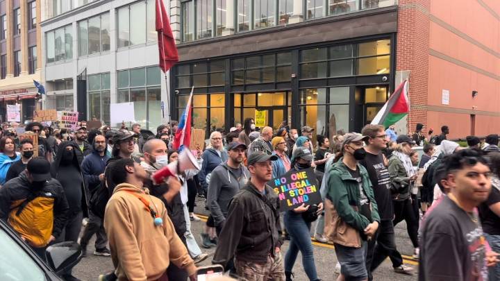Hundreds rally against ICE in Providence in solidarity with LA protests