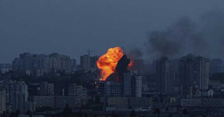 Deadly Russian bombardment of Ukraine further dampens hopes for peace